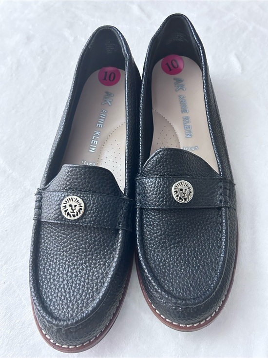 Anne Klein Shoes - Anne Klein Women’s Black Pebbled Loafers with Silver Medallion Size 10